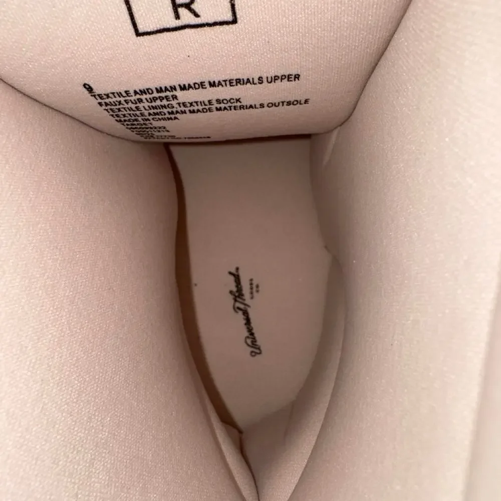 Nwt cream tan universal